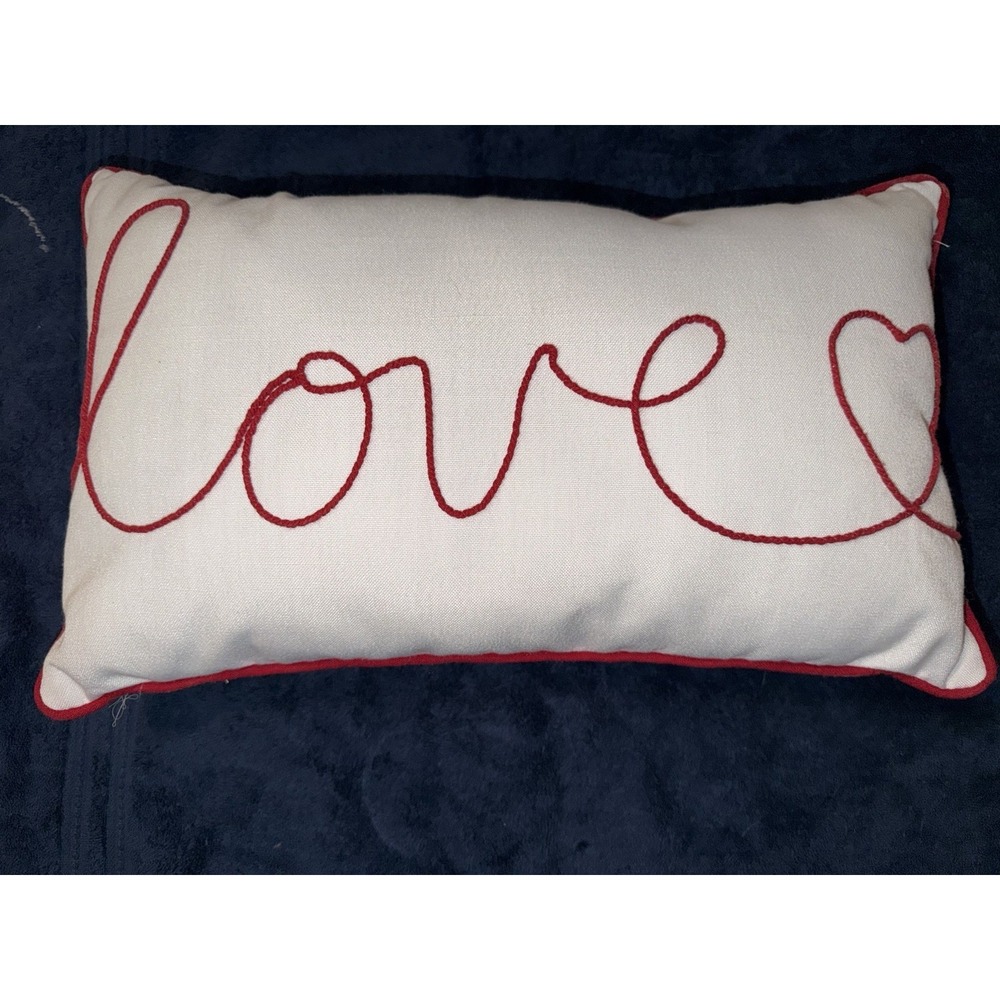 Love Accent Pillow - Lumbar Throw ‎ - Red White